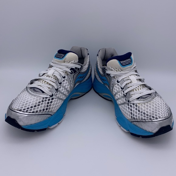 Women Saucony Triumph 10 - Picture 3 of 8